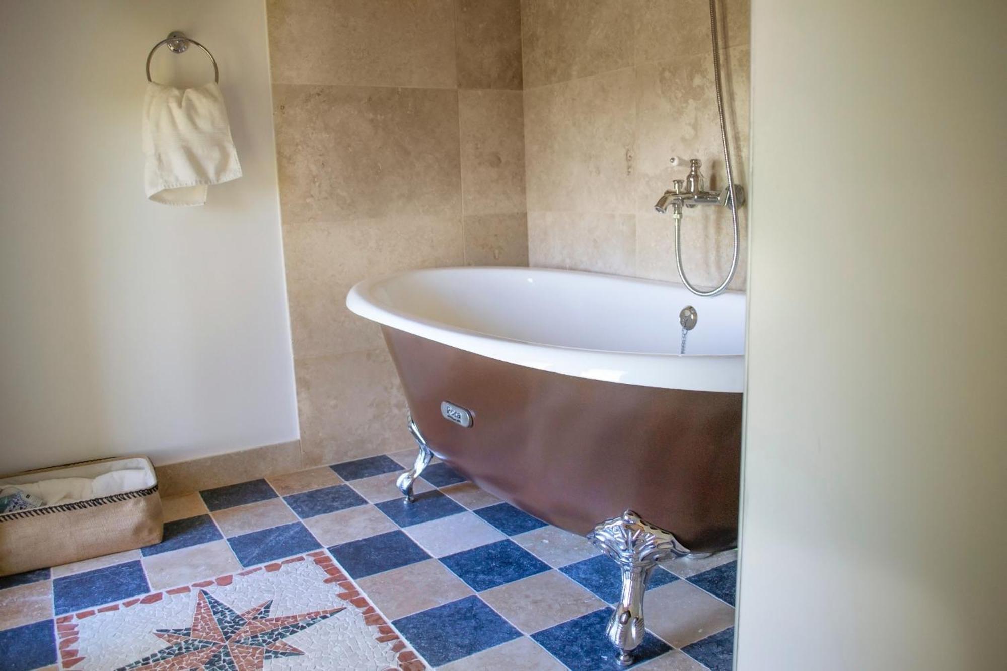 La Reserve Du Chateau De Roques Puisseguin ภายนอก รูปภาพ